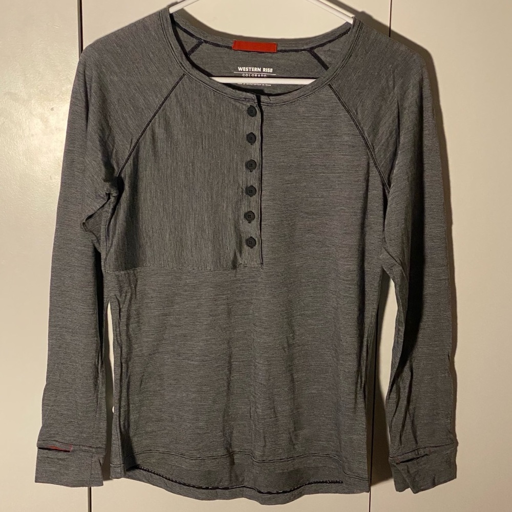 Western Rise Women’s Size Small Colorado Merino Wool Henley